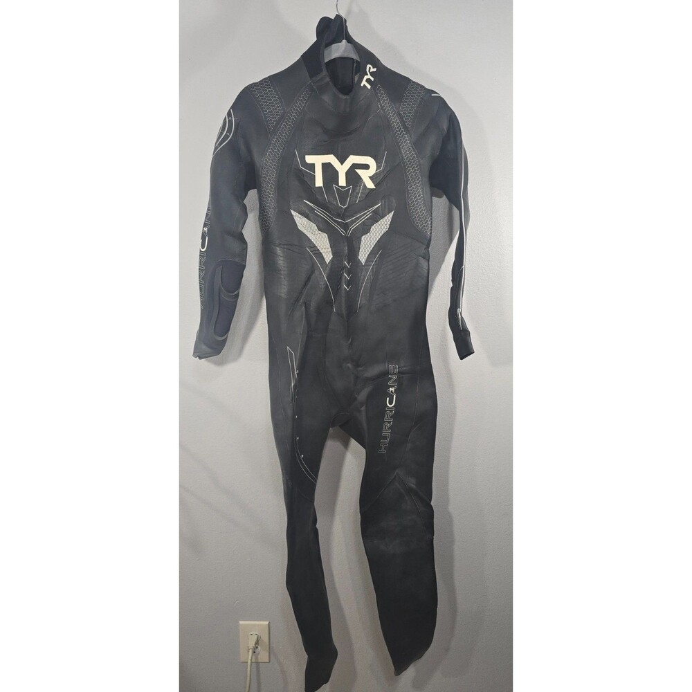 TYR Hurricane CAT 3 Men's Full Length Wetsuit Male Size XXL with Gloves & Case